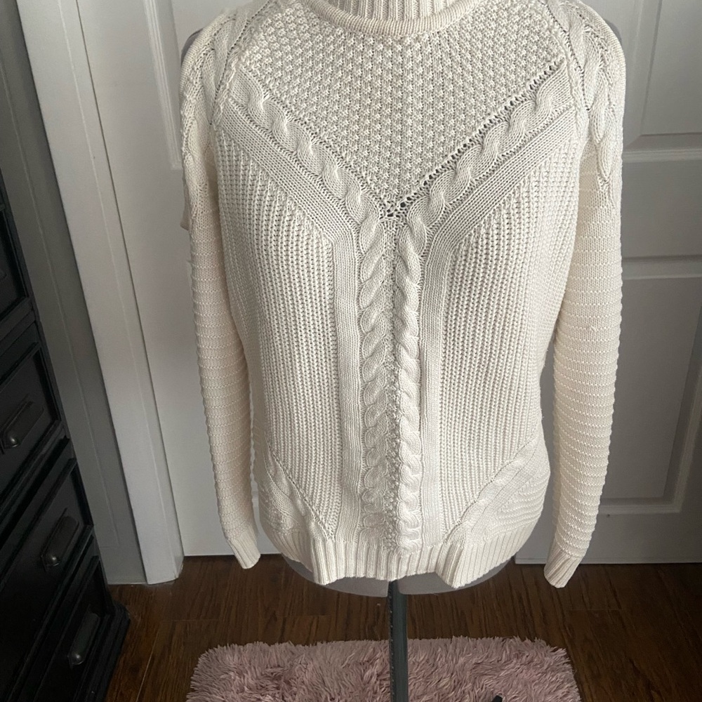 H&M Cream Cable Knit Sweater